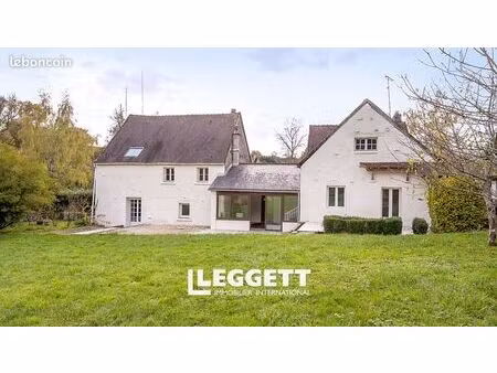 maison 8 pièces 225 m²