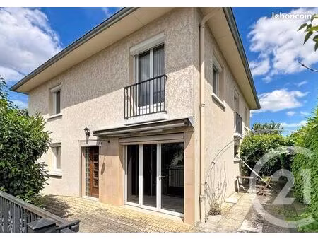 pavillon 6 pièces 115 m²