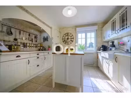 maison 4 pièces 157 m²