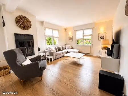 maison 4 pièces 148 m²