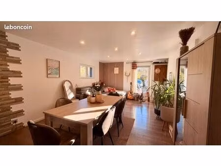 maison 3 pièces 72m²