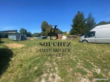 terrain 832 m² angres