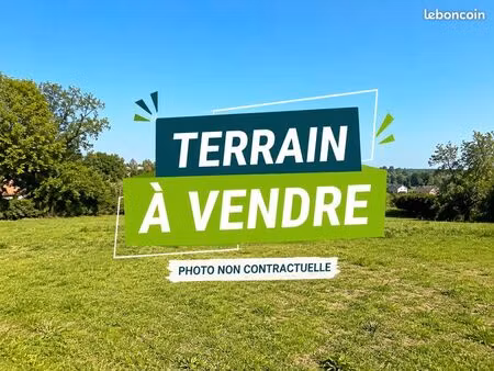 terrain 24 429 m² haux