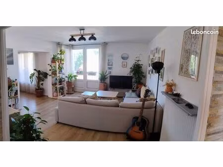 anglet – t4 lumineux de 81 m² entièrement rénové – garage