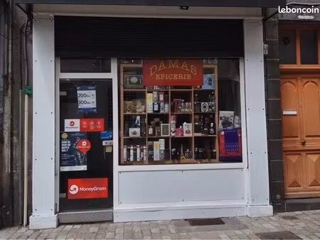 local commercial 45 m² – très proche centre-ville – tous commerces – hotte