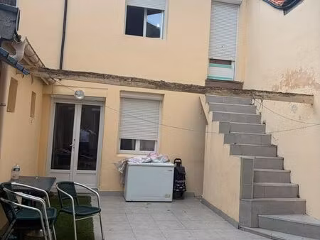 vente maison dans la cour