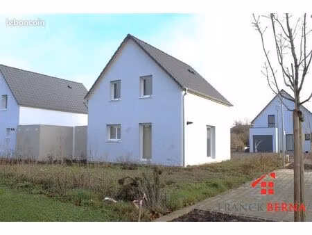 maison 4 pièces 75 m²