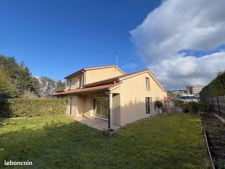 maison 6 pièces 127 m²