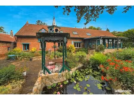 propriété 14 pièces 250 m²