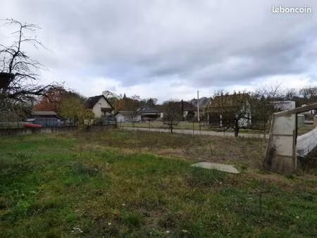 terrain viabilisé de 8 78 ares dans une impasse