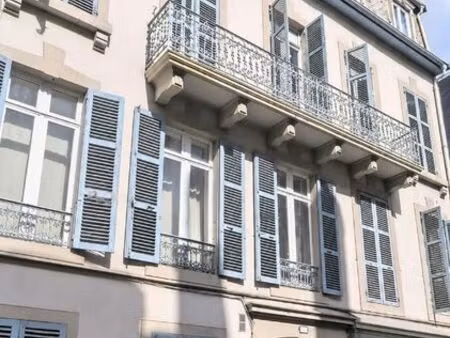 immeuble 20 pièces 458 m²