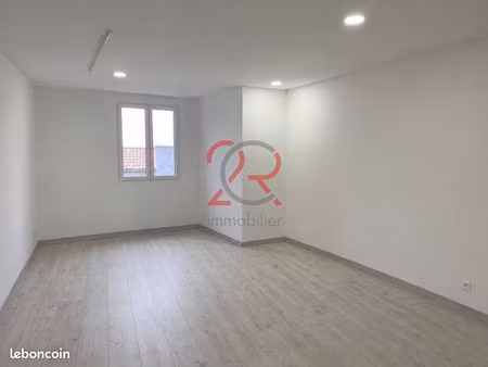 immeuble 12 pièces 248 m²