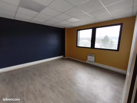 bureau 52 m²