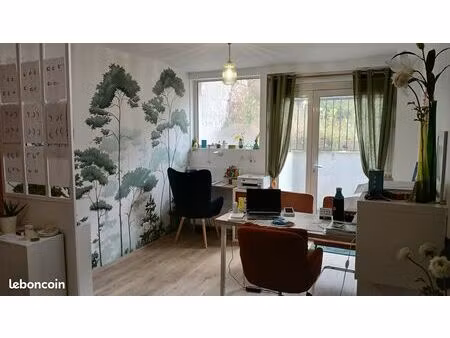bureau / cabinet en partage