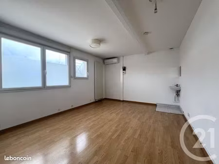 commerce 19 m²