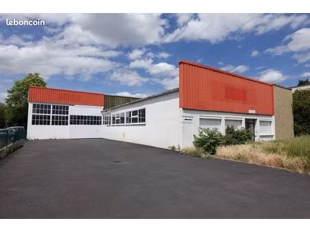 entrepôt avec bureaux de 648 m2 - zone industrielle du brézet