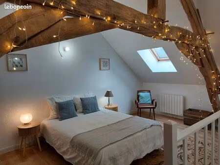 maison de 70m2 avec dépendances et stationnement jardin