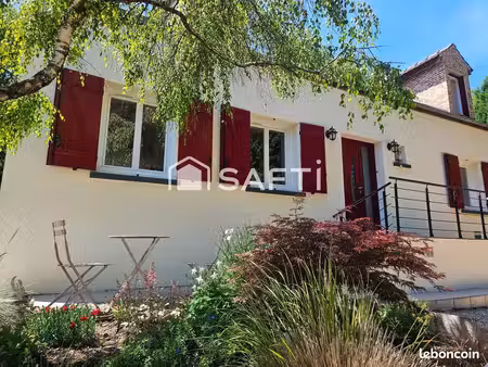 maison 8 pièces 245 m²