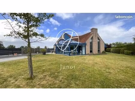 maison 8 pièces 265 m²