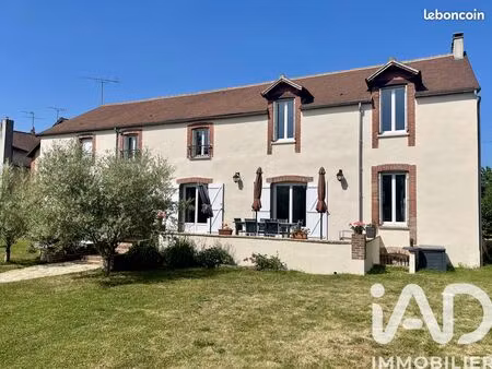 propriété 11 pièces 265 m²