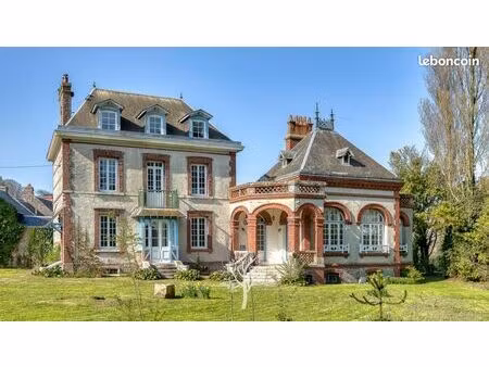 villa 13 pièces 336 m²