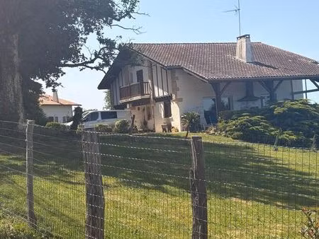 propriété 5 pièces 180 m²