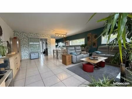 maison 6 pièces 145 m²