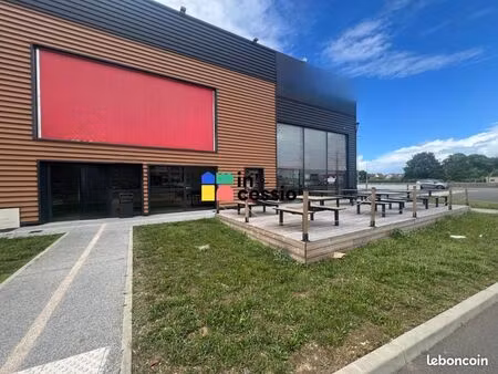 local commercial 300 m²