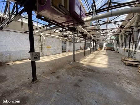 local commercial 600 m²