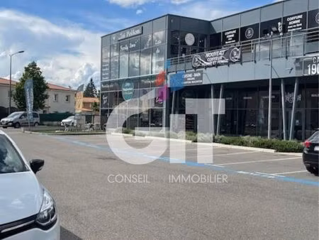 local commercial 25 m²