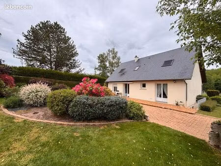 pavillon 6 pièces 158 m²
