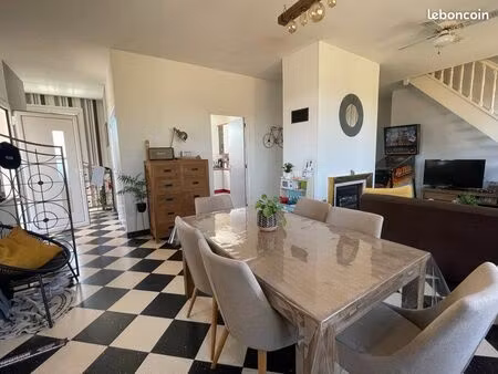 maison 4 chambres sous sol 2000m2 terrain