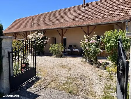 ferme 10 pièces 250 m²