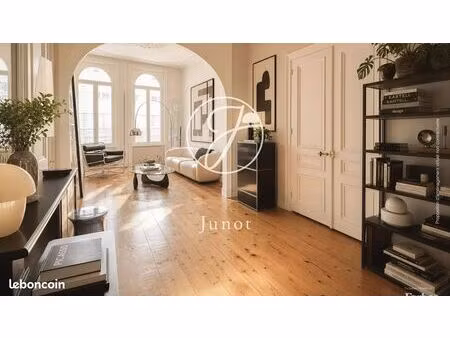 maison 5 pièces 150 m²