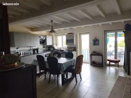 maison pierres 123 m2 utile 236m2 avec possibilite gite et teletravail
