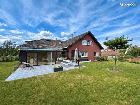 spacieuse maison d'environ 291m² sur 8.34 ares  totalement rénovée 