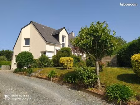 maison avec vue sur le havre de st germain sur ay