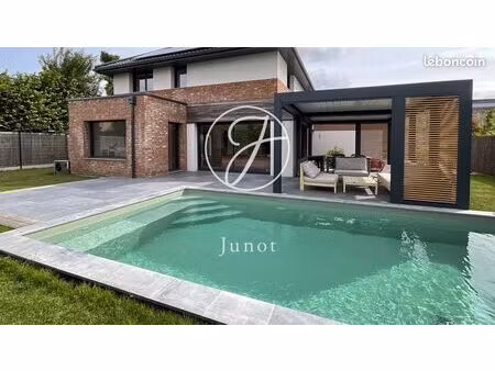maison 5 pièces 167 m²