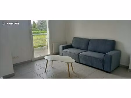 très joli t2 meublé entièrement rénové