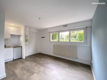 studio 1 pièce 16 m²