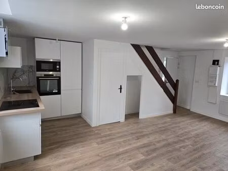 appartement refait à neuf 2 chambres