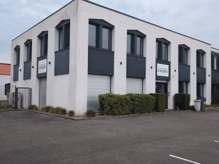 local 427m2