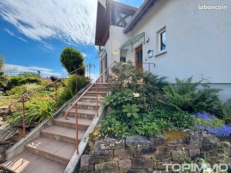propriété 9 pièces 228 m²