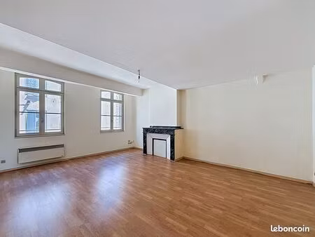 appartement 2 pièces 65 m²