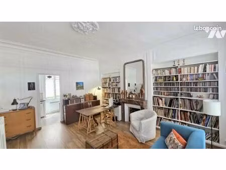 studio 1 pièce 31 m²