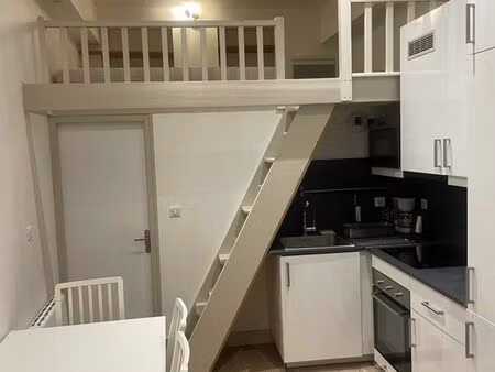 appartement f1 en duplex placer au centre de ville de saint arnoult