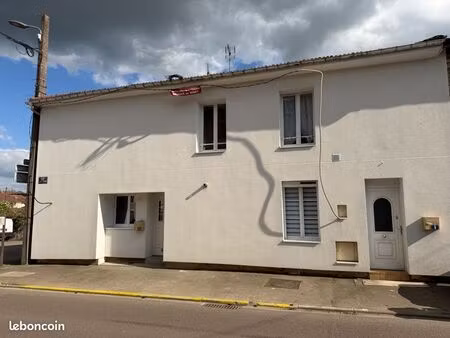 immeuble 7 pièces 136 m²