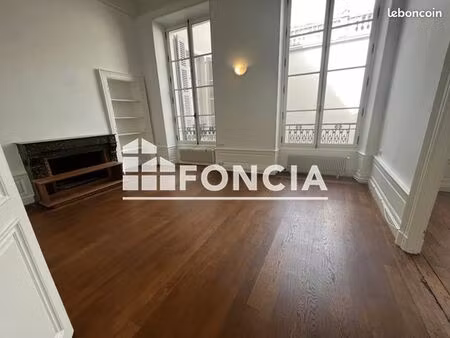 appartement 6 pièces 151 m²