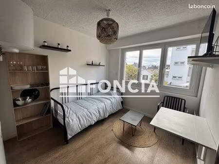 studio 1 pièce 14 m²