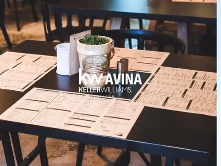 local restaurant 80 m²
